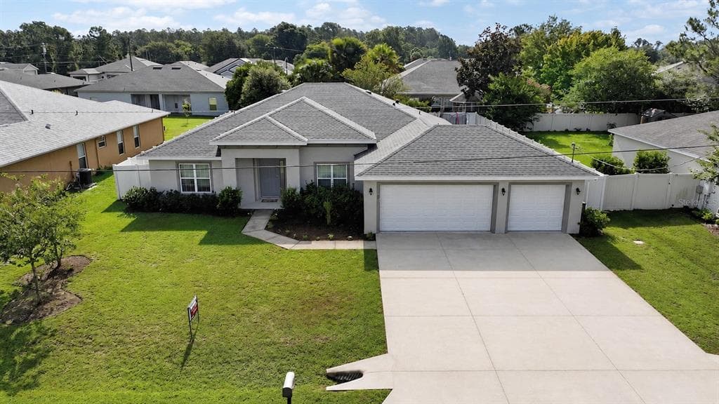 5 LYNTON PLACE, PALM COAST, FL 32137