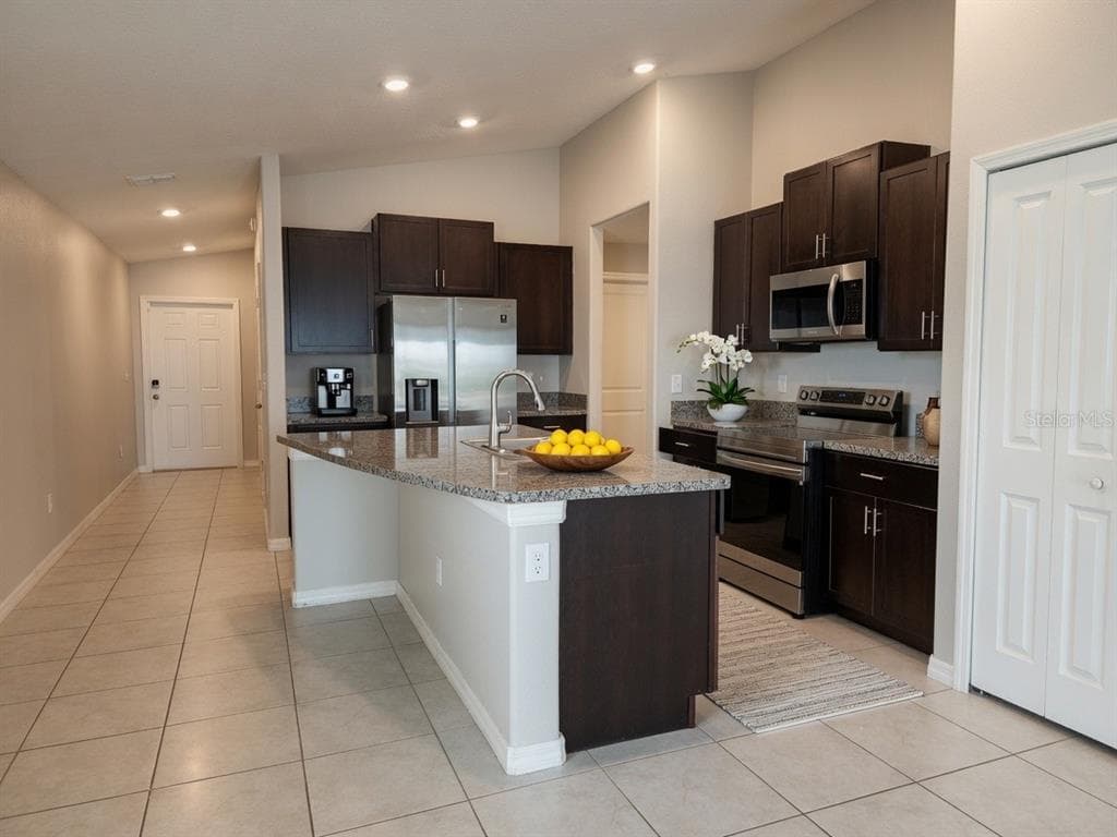 838 OLIVE CONCH STREET, RUSKIN, FL 33570 — zdjęcie 2