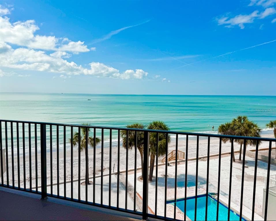 16330 GULF BOULEVARD # 306, REDINGTON BEACH, FL 33708 — zdjęcie 4