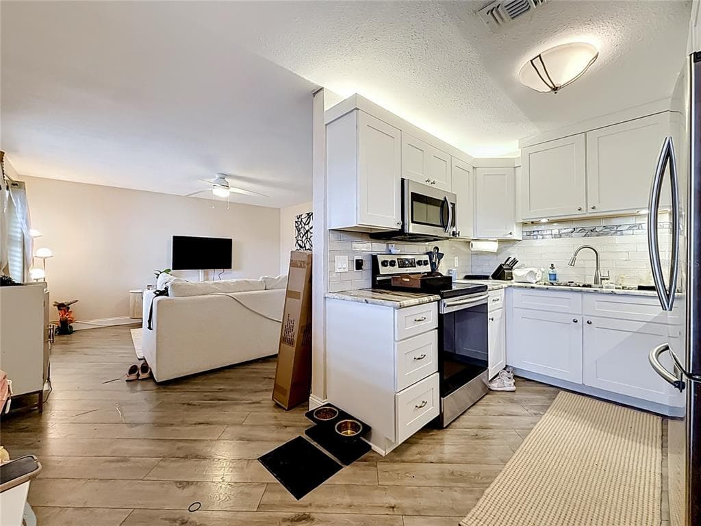 4050 4TH STREET N # 304, ST PETERSBURG, FL 33703 — zdjęcie 3