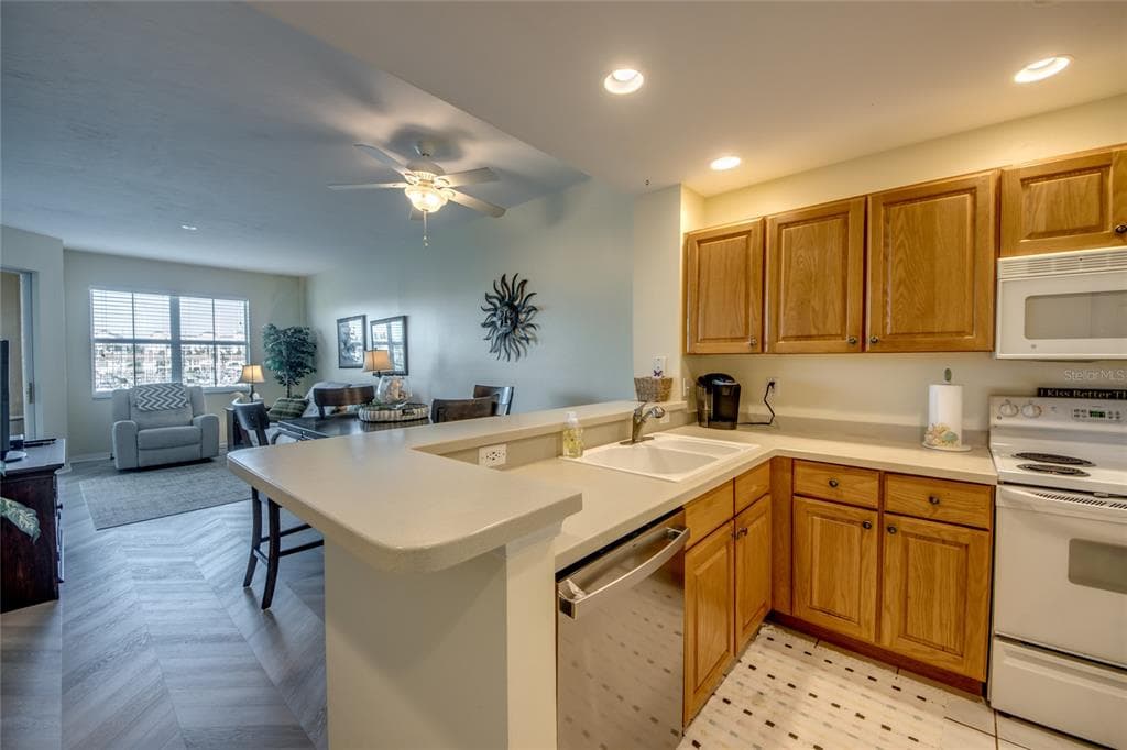 2090 MATECUMBE KEY ROAD # 1202, PUNTA GORDA, FL 33955 — zdjęcie 4