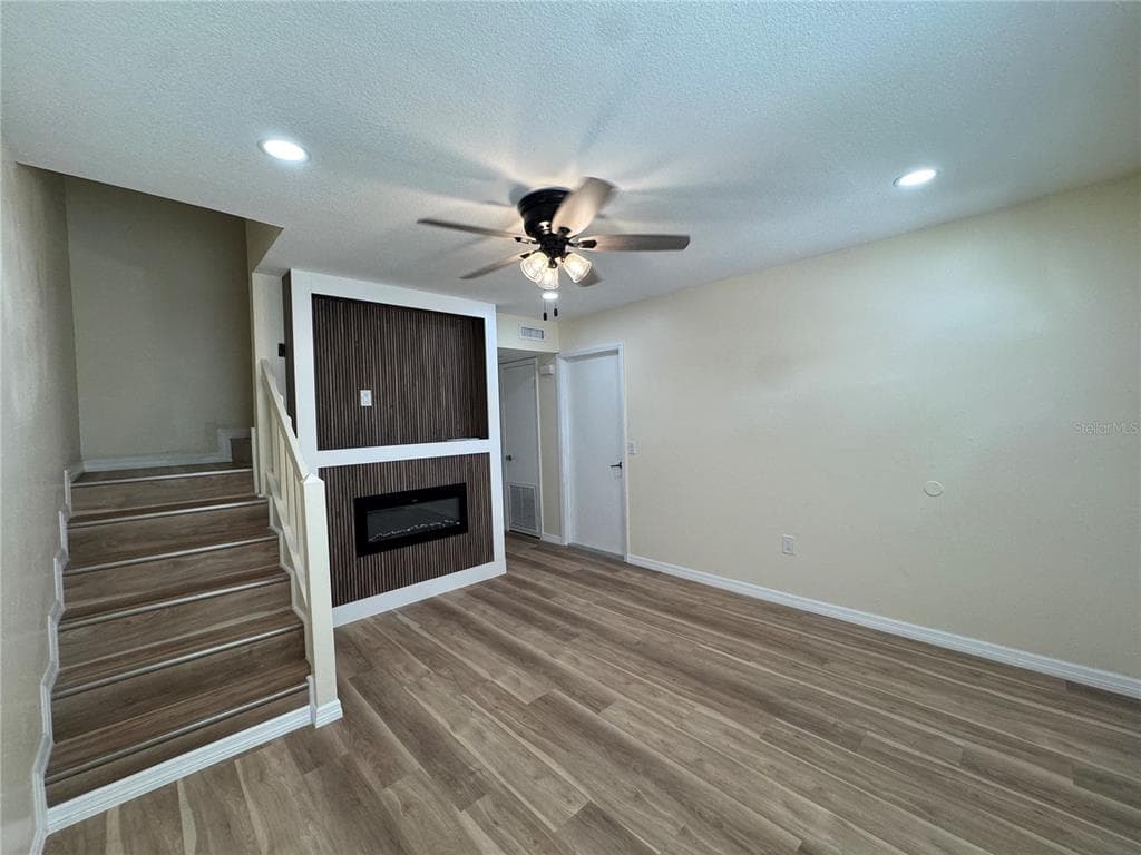 665 W JUNIATA STREET, CLERMONT, FL 34711 — zdjęcie 2