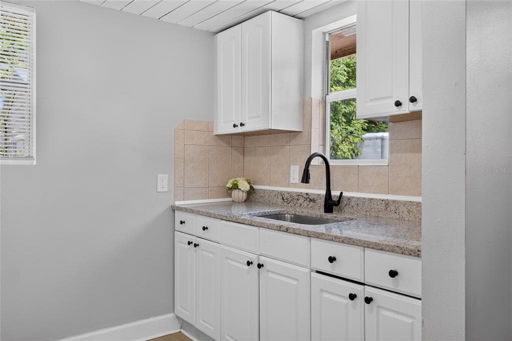 2947 GILLESPIE AVENUE, SARASOTA, FL 34234 — zdjęcie 4