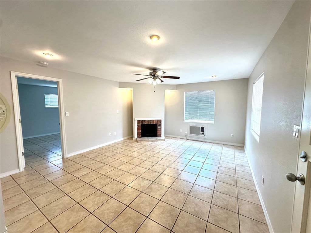 1458 CLEVELAND STREET, CLEARWATER, FL 33755 — zdjęcie 2