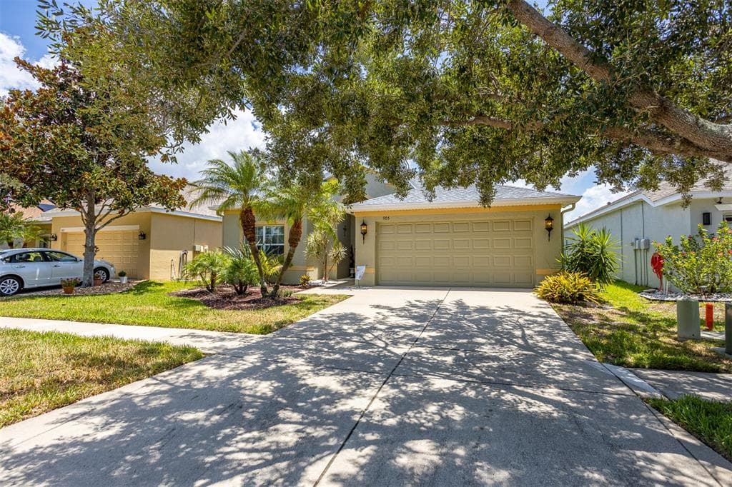 905 PARKER DEN DRIVE, RUSKIN, FL 33570