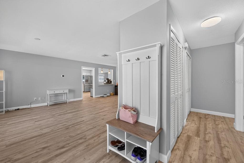 2159 GREENBRIAR BOULEVARD, CLEARWATER, FL 33763 — zdjęcie 3