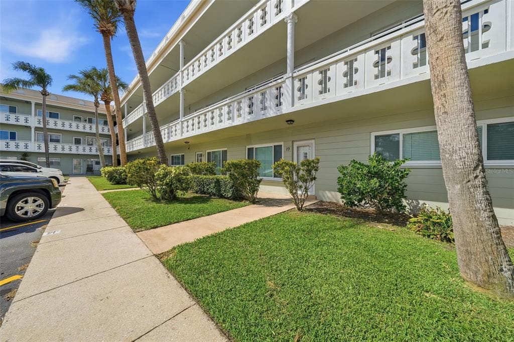 2401 ECUADORIAN WAY # 19, CLEARWATER, FL 33763 — zdjęcie 2