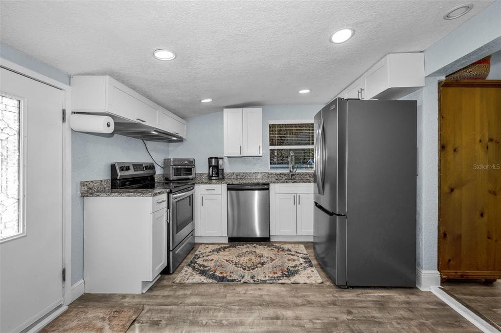 504 70TH AVENUE, ST PETE BEACH, FL 33706 — zdjęcie 3