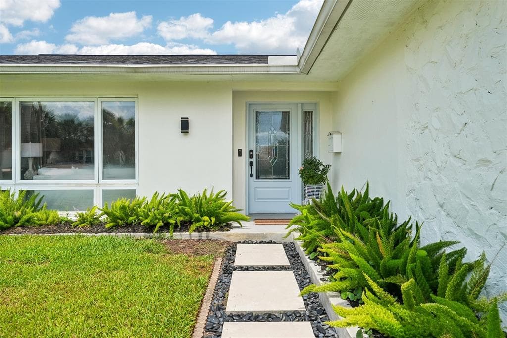4379 44TH STREET S, ST PETERSBURG, FL 33711 — zdjęcie 2