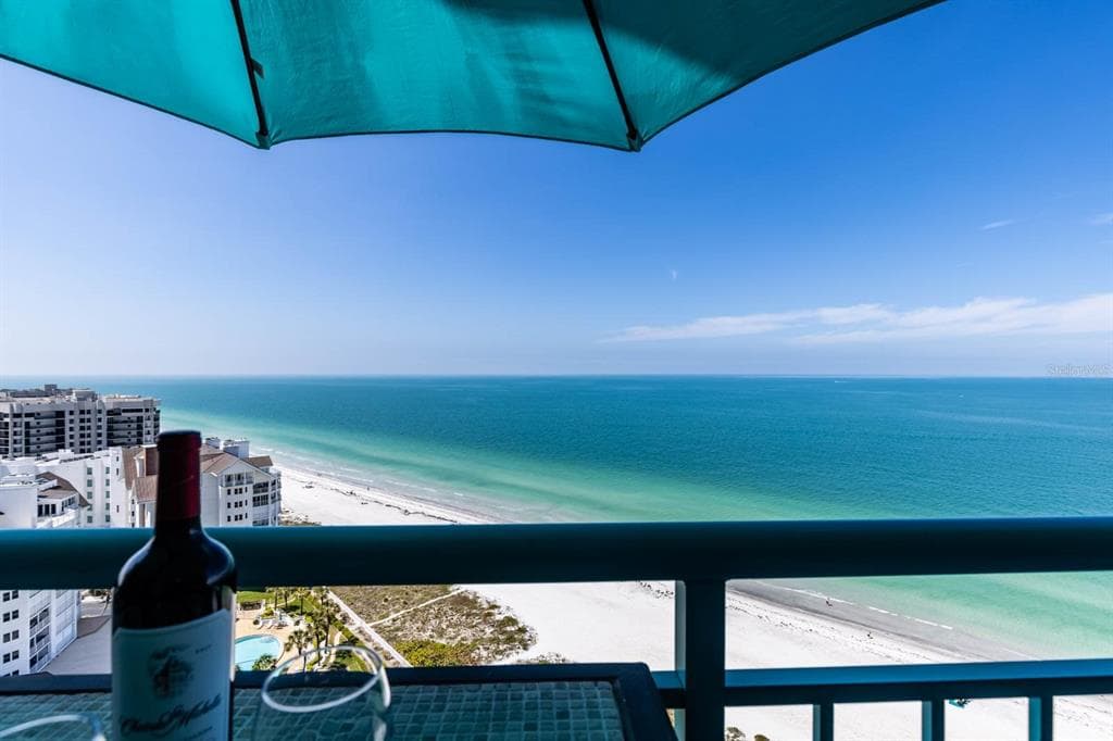 1560 GULF BOULEVARD # 1605, CLEARWATER BEACH, FL 33767 — zdjęcie 4