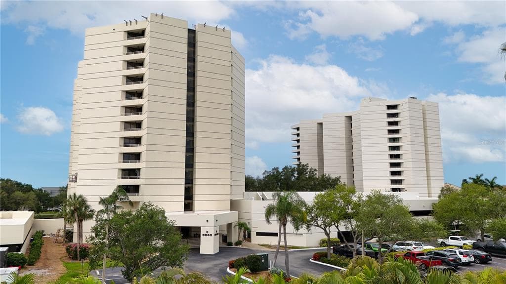 5940 PELICAN BAY PLAZA S # 504, ST PETERSBURG, FL 33707