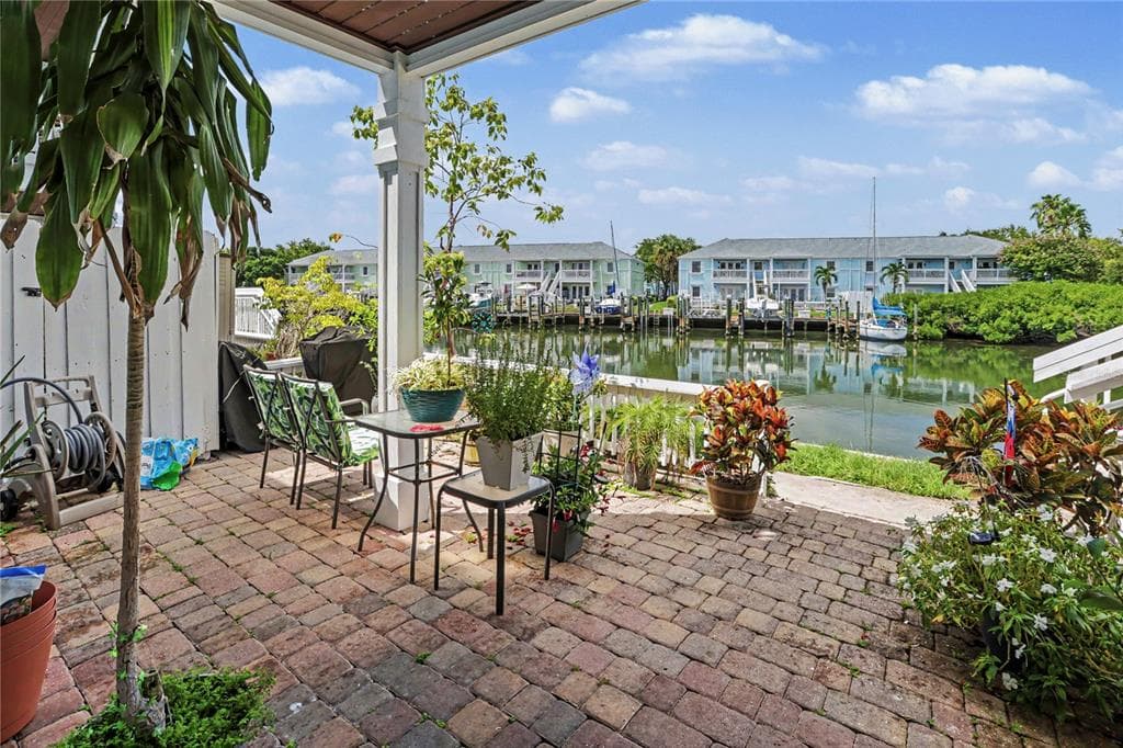 5176 SALMON DRIVE SE # A, ST PETERSBURG, FL 33705 — zdjęcie 4