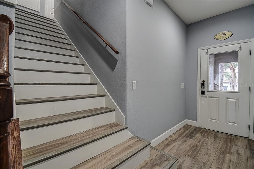 1426 HILLVIEW LANE, TARPON SPRINGS, FL 34689 — zdjęcie 4