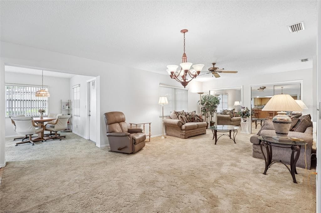 2017 HAMPSTEAD CIRCLE, SUN CITY CENTER, FL 33573 — zdjęcie 5