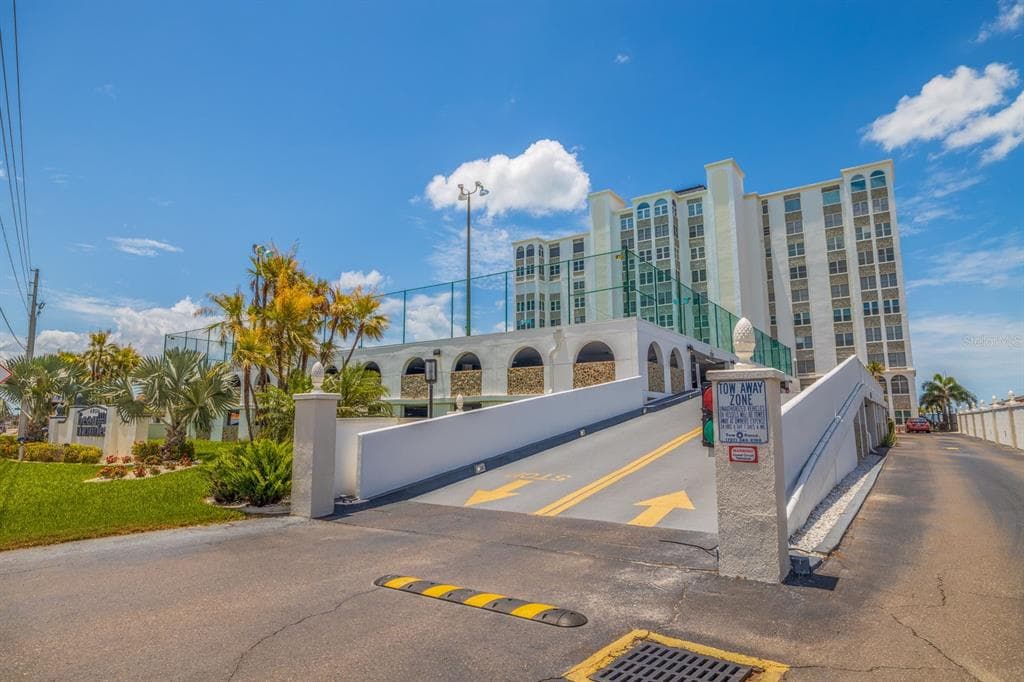 4950 GULF BOULEVARD # 404, ST PETE BEACH, FL 33706 — zdjęcie 2
