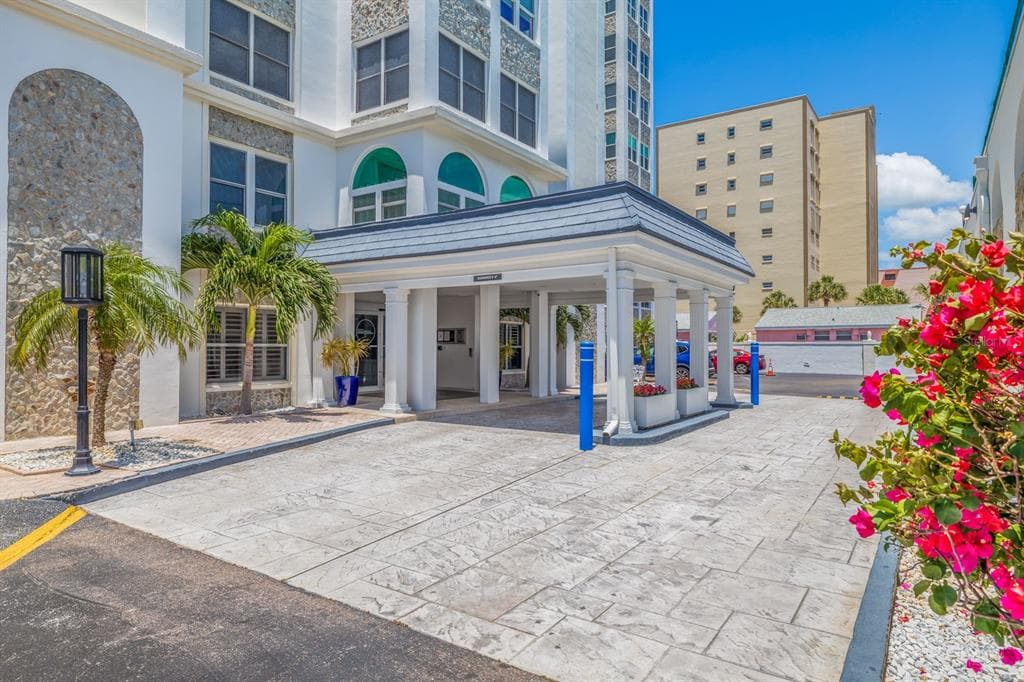 4950 GULF BOULEVARD # 404, ST PETE BEACH, FL 33706 — zdjęcie 4