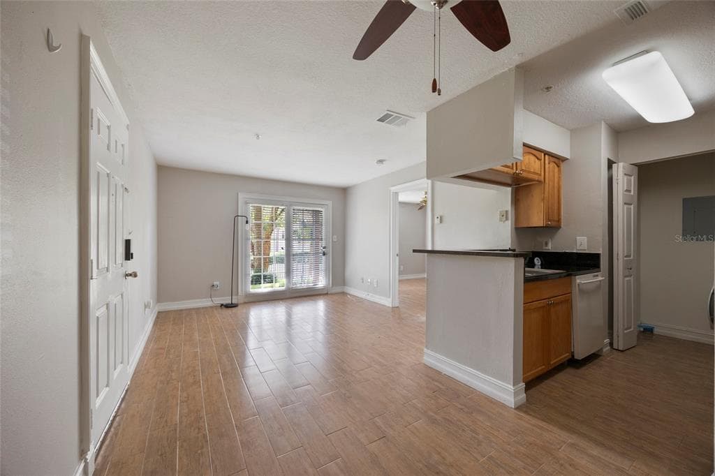 241 AFTON SQUARE # 103, ALTAMONTE SPRINGS, FL 32714 — zdjęcie 2