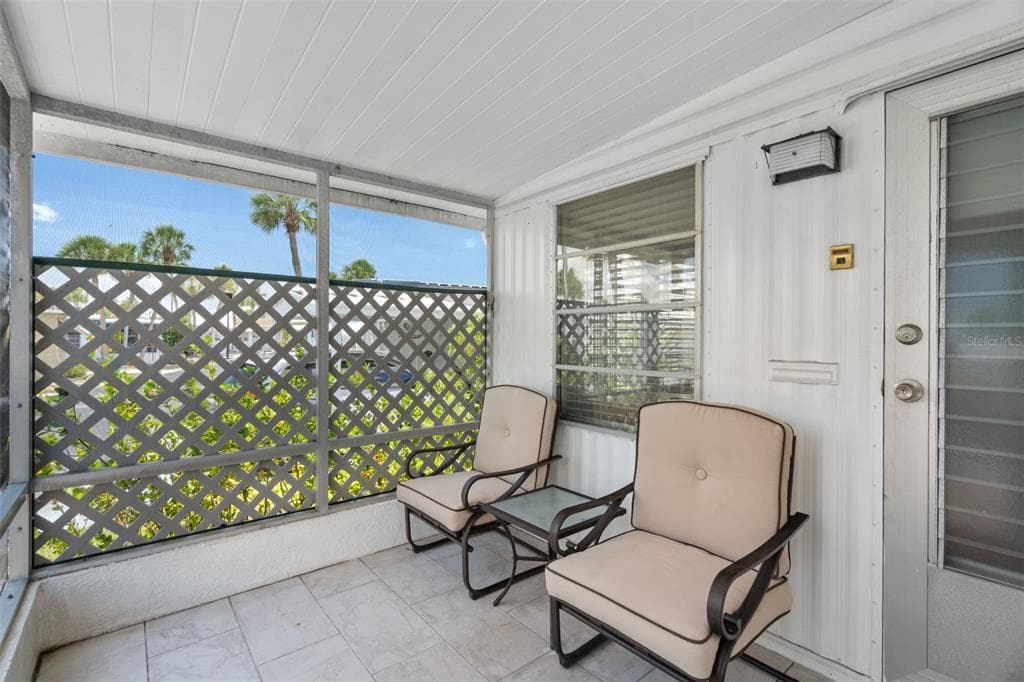 4851 W GANDY BOULEVARD # B9L36, TAMPA, FL 33611 — zdjęcie 2