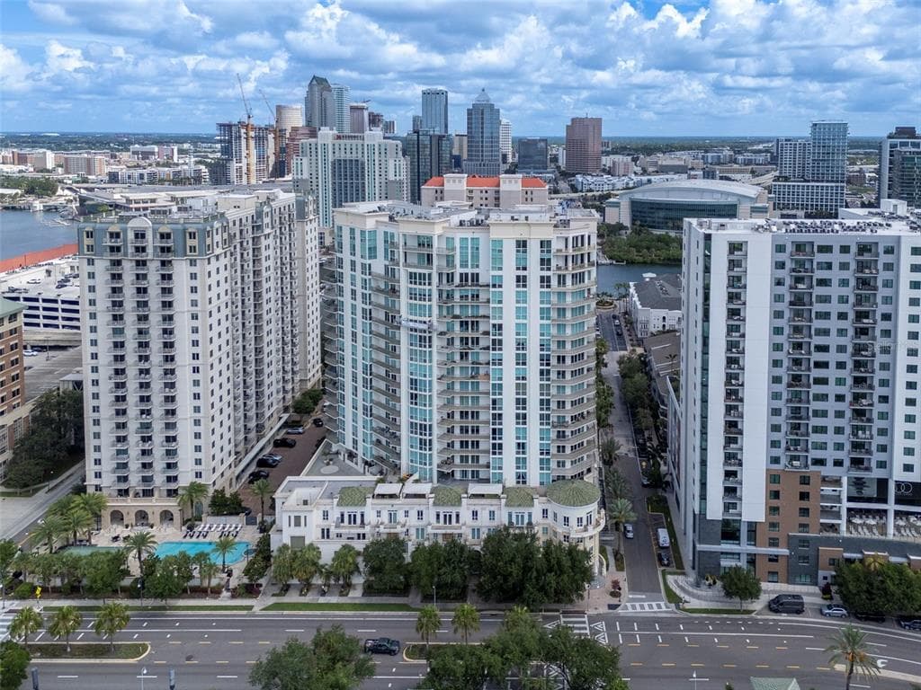 450 KNIGHTS RUN AVENUE # 1503, TAMPA, FL 33602