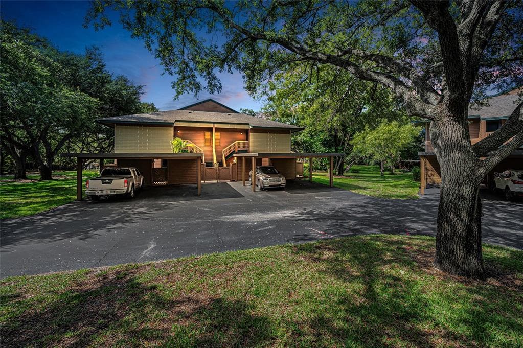 2205 LENNOX ROAD E # 2205, PALM HARBOR, FL 34683