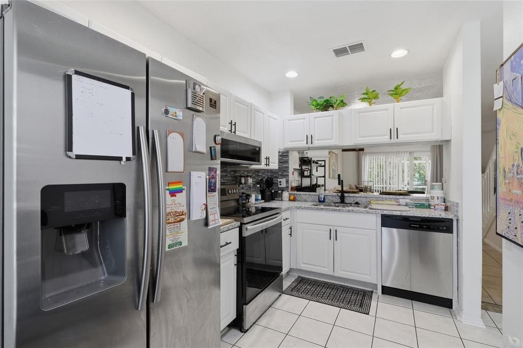 30029 GRANDA HILLS COURT, WESLEY CHAPEL, FL 33543 — zdjęcie 4
