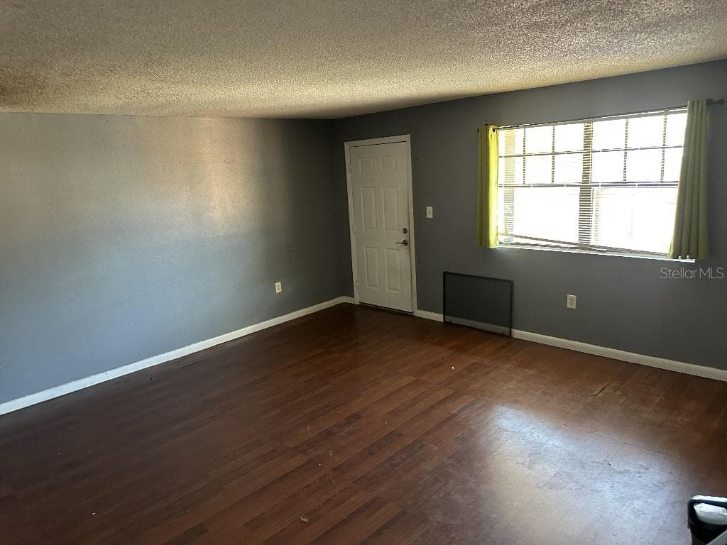 12406 HIBISCUS OAK PLACE # 202, TAMPA, FL 33612 — zdjęcie 4