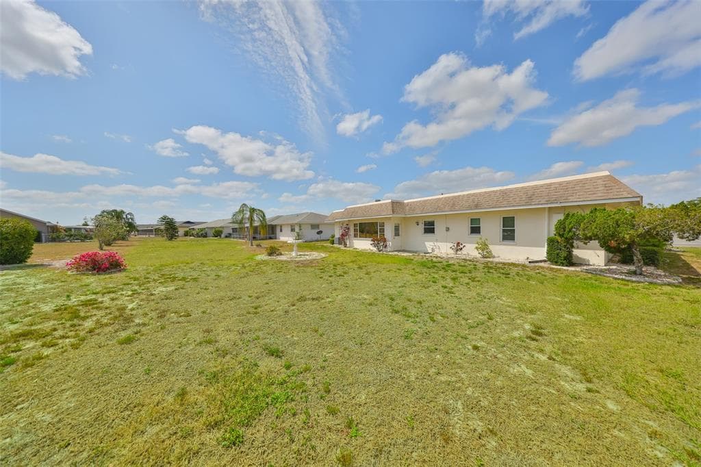 1529 ALLEGHENY DRIVE, SUN CITY CENTER, FL 33573 — zdjęcie 3