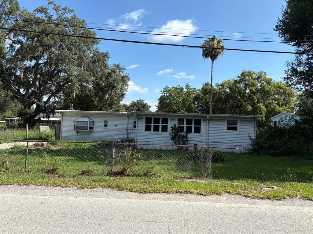 110 VALENCIA STREET, WINTER HAVEN, FL 33880