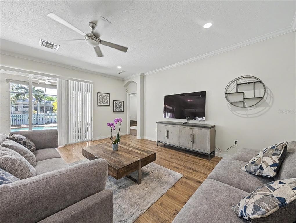 4414 67TH AVENUE CIRCLE E, SARASOTA, FL 34243 — zdjęcie 2
