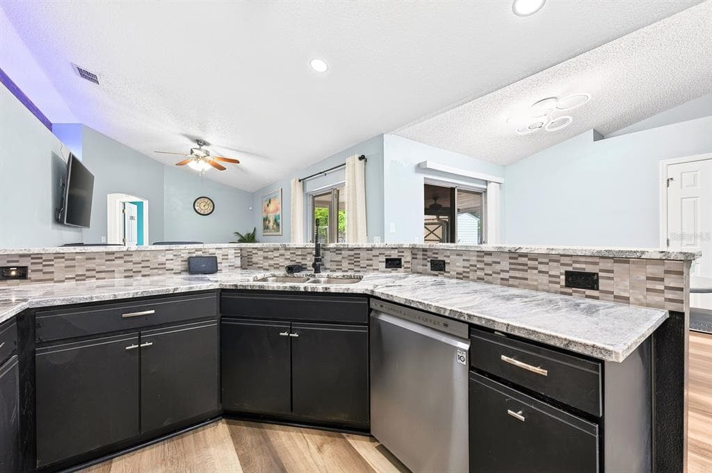 3147 UTAH DRIVE, DELTONA, FL 32738 — zdjęcie 4