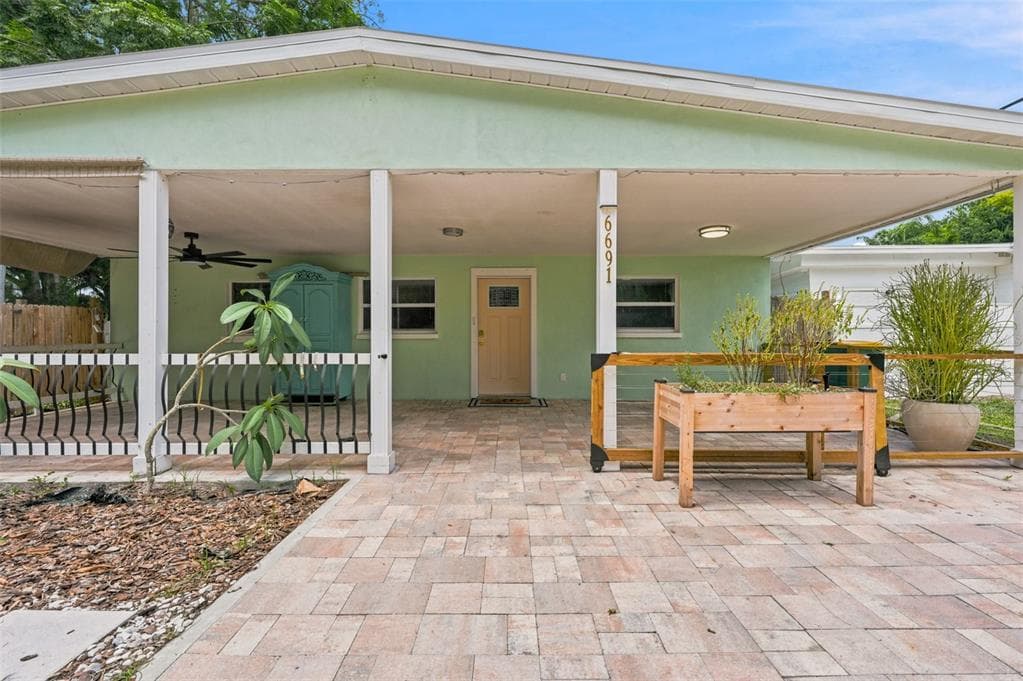 6691 56TH AVENUE N, ST PETERSBURG, FL 33709 — zdjęcie 2