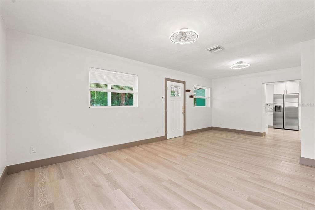 6691 56TH AVENUE N, ST PETERSBURG, FL 33709 — zdjęcie 5