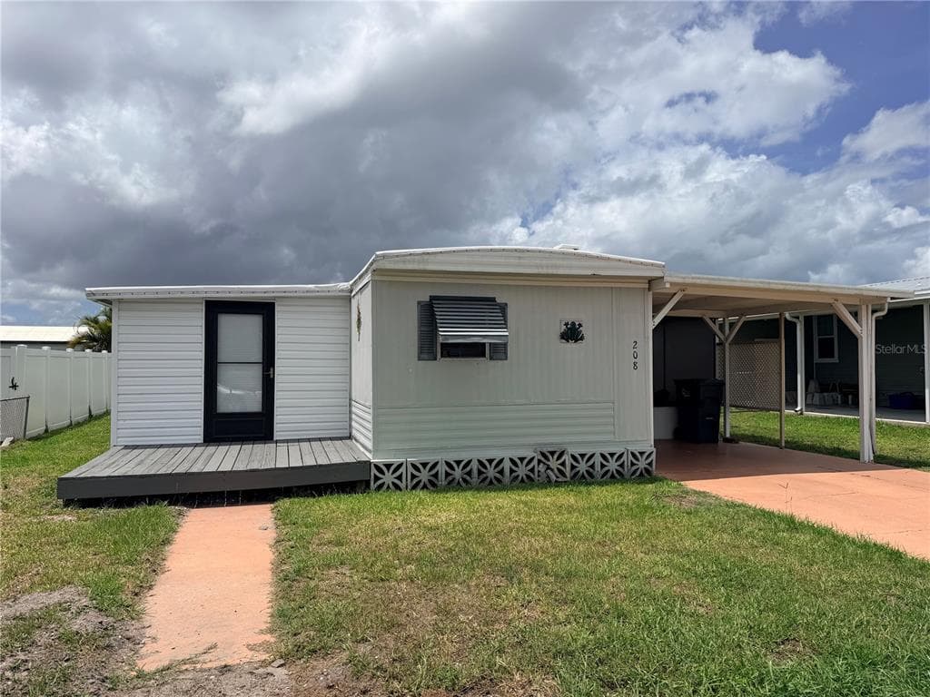 208 50TH AVENUE DRIVE E, BRADENTON, FL 34203
