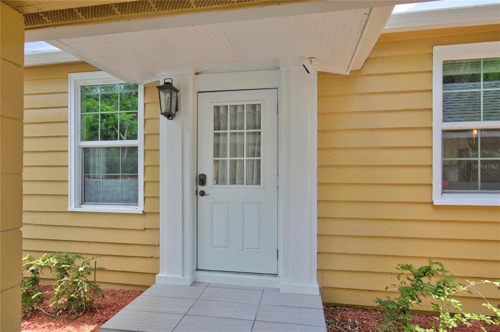 102 N CLAYTON STREET, MOUNT DORA, FL 32757 — zdjęcie 5