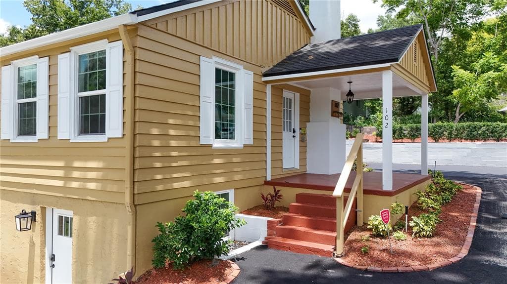 102 N CLAYTON STREET, MOUNT DORA, FL 32757 — zdjęcie 4
