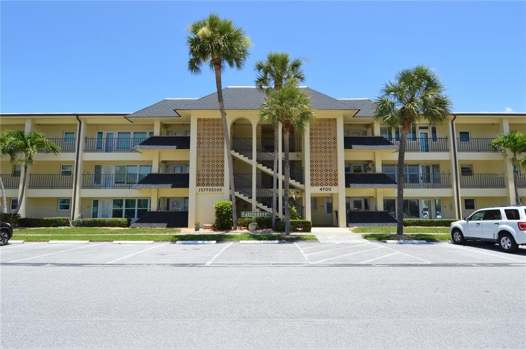 4700 COVE CIRCLE # 107, ST PETERSBURG, FL 33708