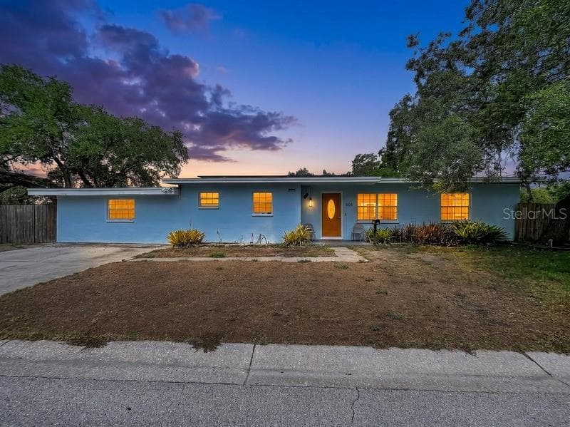 801 51ST AVENUE S, ST PETERSBURG, FL 33705 — zdjęcie 4