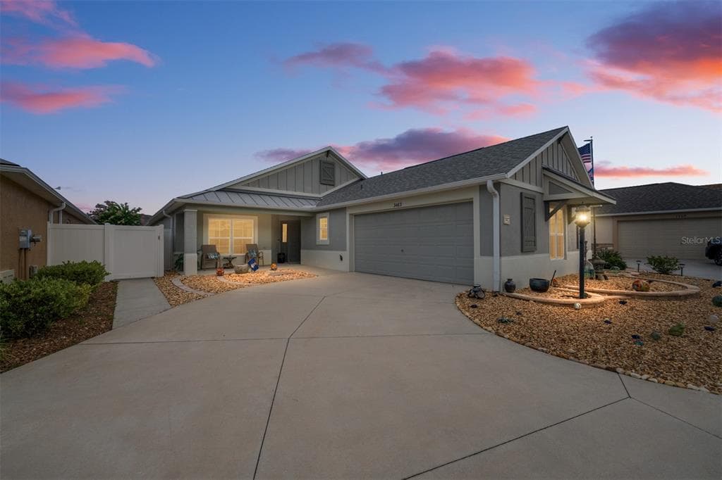 3463 LEELANAU COURT, THE VILLAGES, FL 32163
