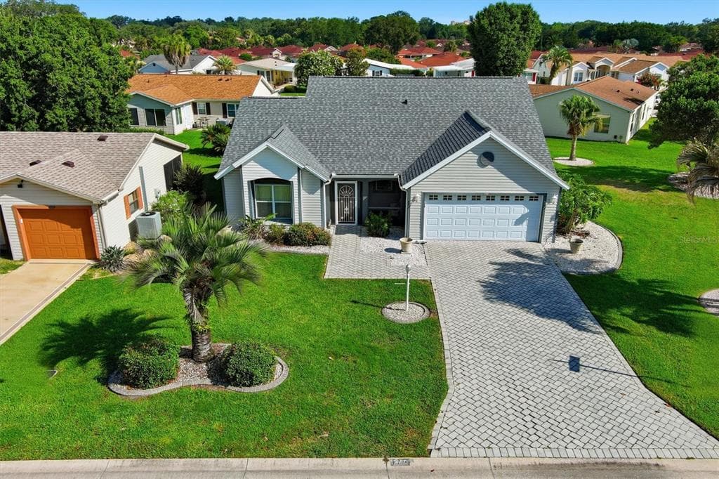 1260 GRANADA COURT, LADY LAKE, FL 32159 — zdjęcie 3