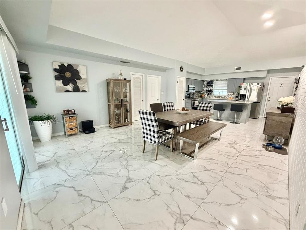 6004 MEMORIAL HIGHWAY, TAMPA, FL 33615 — zdjęcie 4