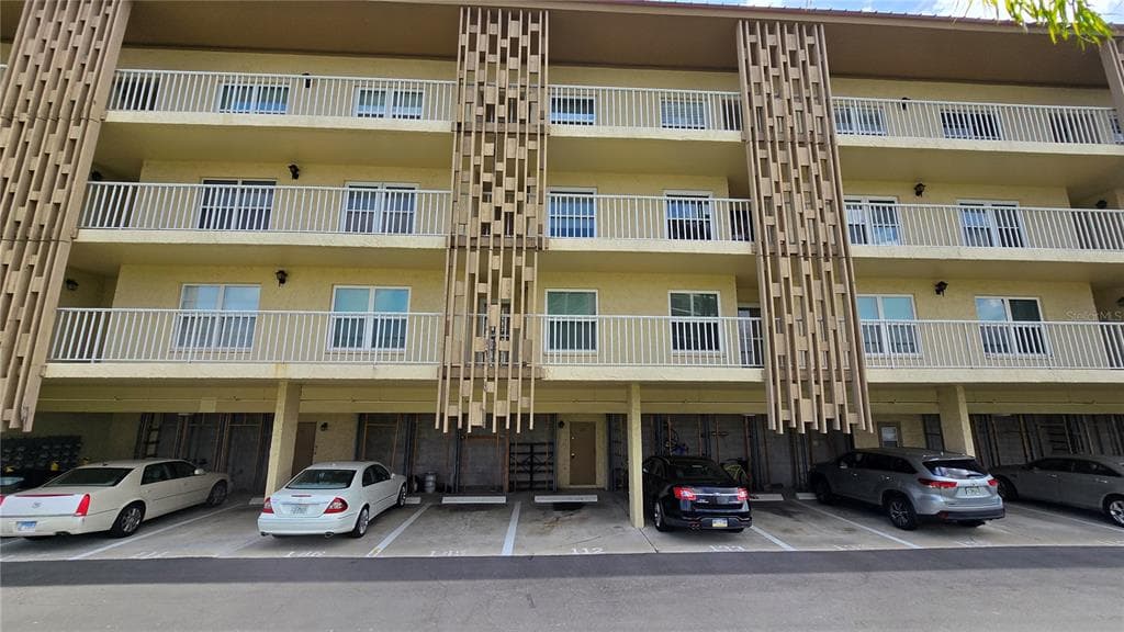105 ISLAND WAY # 112, CLEARWATER BEACH, FL 33767 — zdjęcie 2