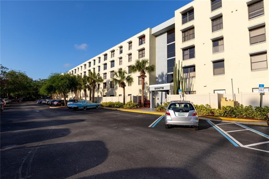 701 S MADISON AVENUE # 502, CLEARWATER, FL 33756