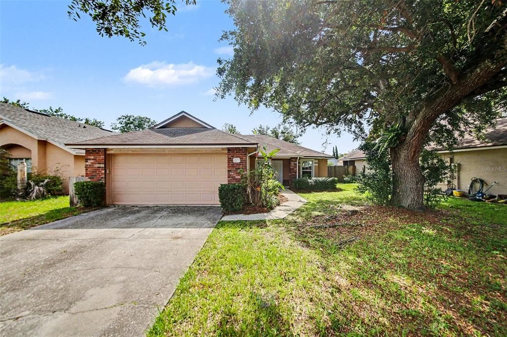 1077 SUGARBERRY TRAIL, OVIEDO, FL 32765