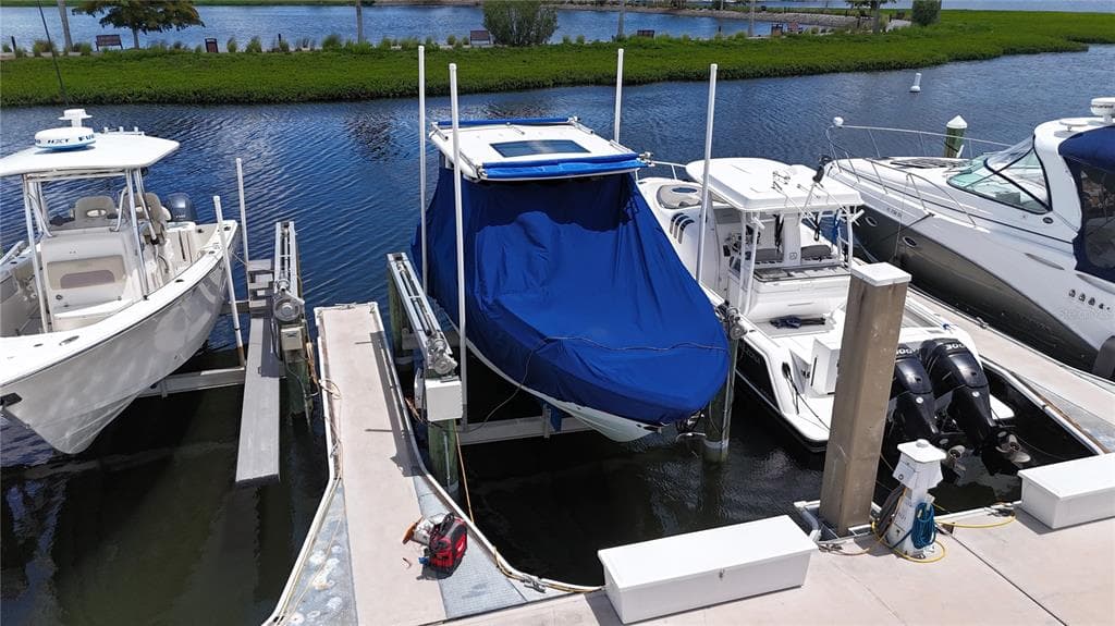 102 RIVIERA DUNES WAY # N-21, PALMETTO, FL 34221