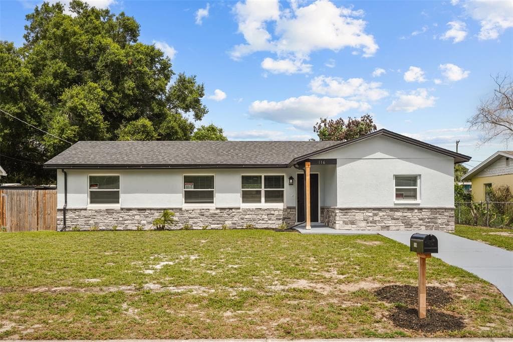 116 HARBOR DRIVE, WINTER HAVEN, FL 33881