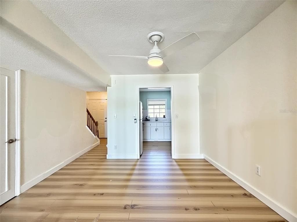 3751 POMPANO DRIVE SE # 3751, ST PETERSBURG, FL 33705 — zdjęcie 5