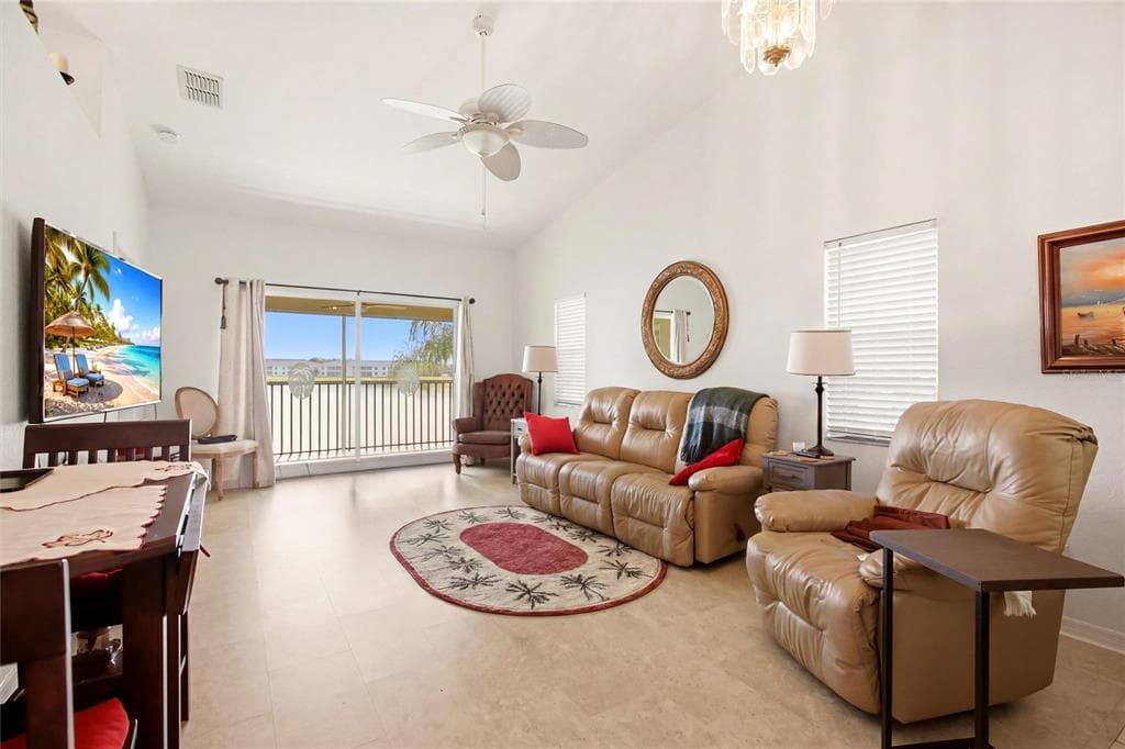 1512 RIO DE JANEIRO AVENUE # 428, PUNTA GORDA, FL 33983 — zdjęcie 5