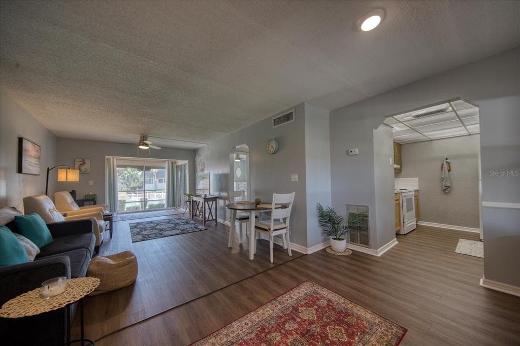 712 CORDOVA GREENS # 712, SEMINOLE, FL 33777 — zdjęcie 3