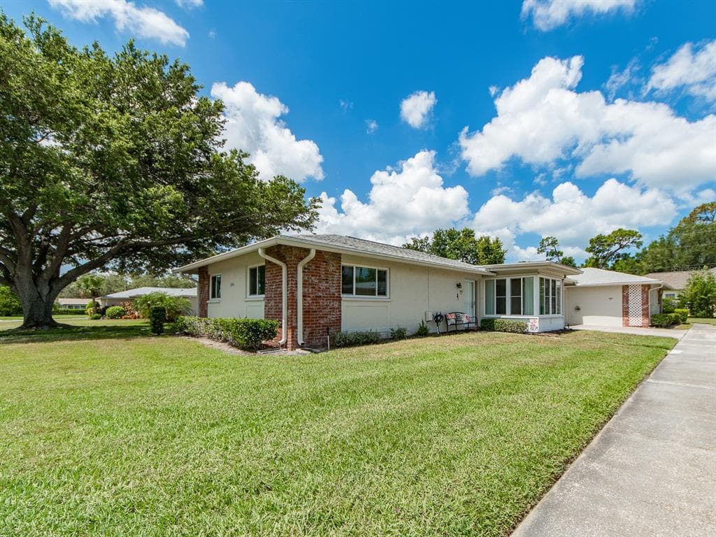 1009 QUEEN ANNE DRIVE # B, PALM HARBOR, FL 34684