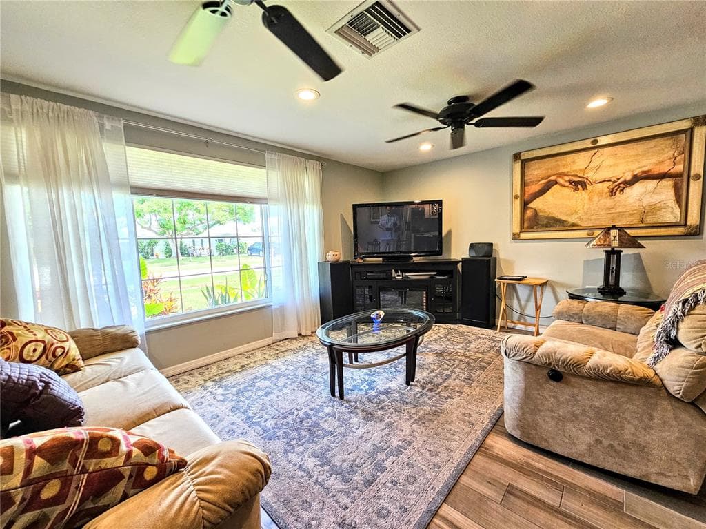 5650 BITTERSWEET DRIVE, HOLIDAY, FL 34690 — zdjęcie 2